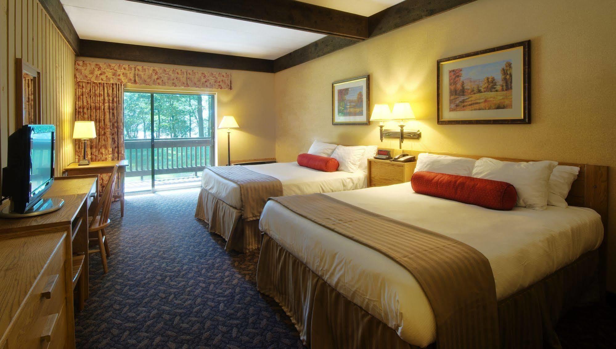 Mohican Lodge And Conference Center Perrysville Екстериор снимка
